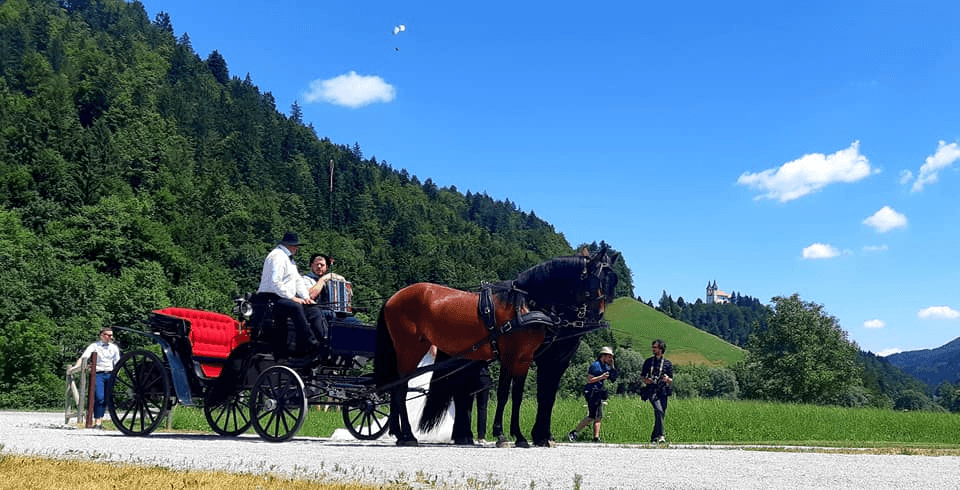 Vožnja s kočijo po dolini